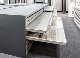 Groot, groter, grootst: Vloer- en wandtegels worden steeds groter Hoek Sanitair