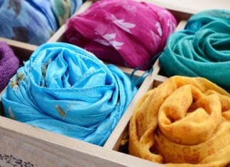 Meer dan die mevrouw met de sjaaltjes…