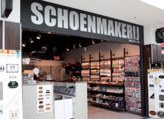 Adriaanse Tom: ‘Schoenreparatie en Sleutelservice’ horen bij de Koperwiek