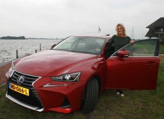Match the Car – Lexus IS 300h Hybrid