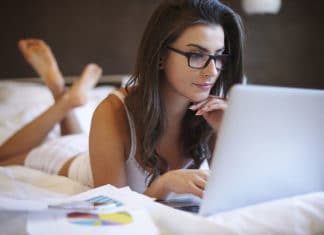 Ondernemers nemen hun werk mee naar de slaapkamer Emma Matras - Ondernemers nemen hun werk mee naar de slaapkamer