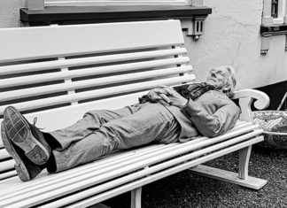 ‘Wat is blijven hangen is de magie’ Freek de Jonge - ‘Wat is blijven hangen is de magie’