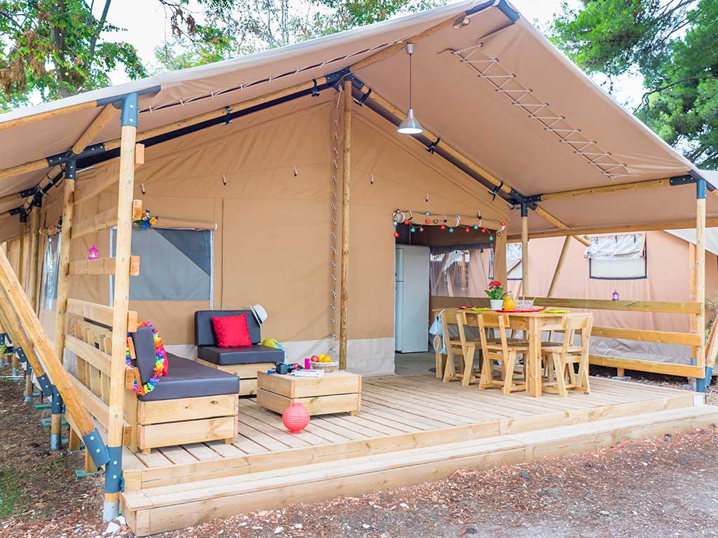 Canvas Holidays - Ontdek de leukste glamping vakanties voor het hele gezin. Canvas Holidays the smart camping finder