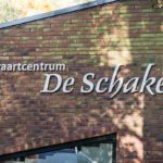 Yarden & Van Proosdijk – Niet tegenover u, maar naast u!