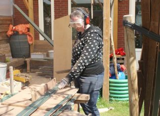 Gelukkiger met minder Gelukkiger met minder