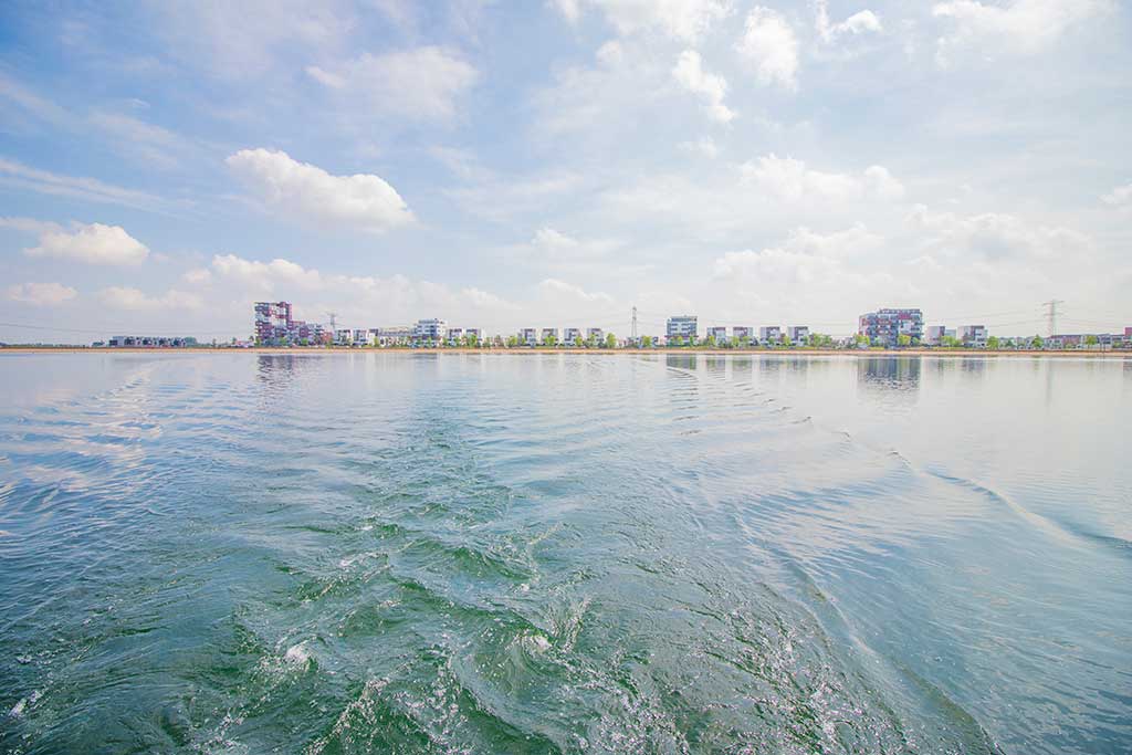 Het ‘Nieuwe Varen’ met de Qrafter loungeboot