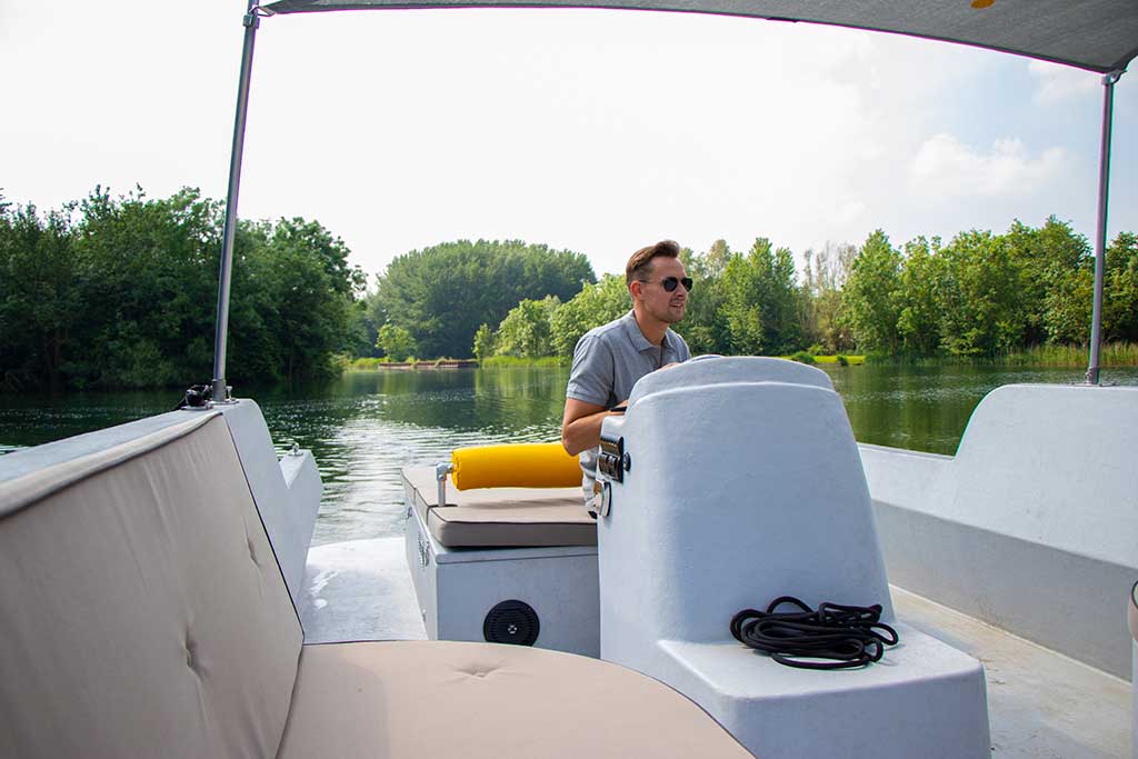 Het ‘Nieuwe Varen’ met de Qrafter loungeboot