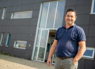 Van Ruiven: Van idee tot droommeubel Van Ruiven - Van idee tot droommeubel