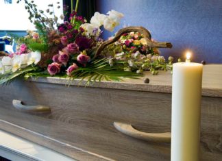 Op(en)baring Salet Uitvaartverzorging - Fotografie Roxanna Salet