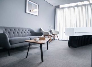 “Een mooi en gedenkwaardig afscheid voor iedereen” Salet Uitvaartverzorging - Fotografie Roxanna Salet