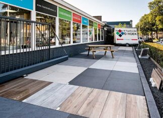 De Amersfoortse vakspecialist voor tegels, badkamers en sanitair Sanitair- & Tegelhandel Van den Hoek - Fotografie Nico Brons