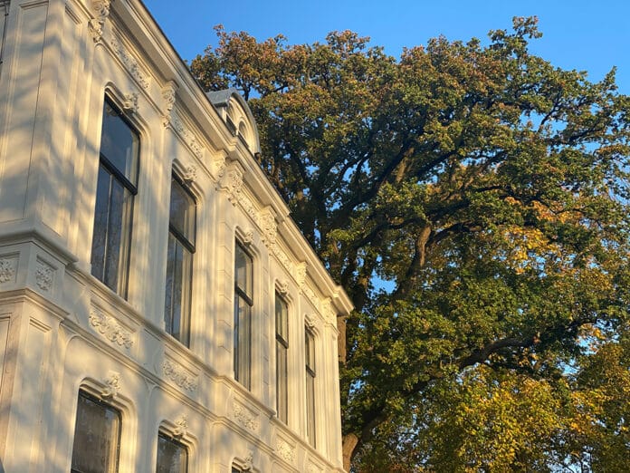 Hotel Flora Batava
